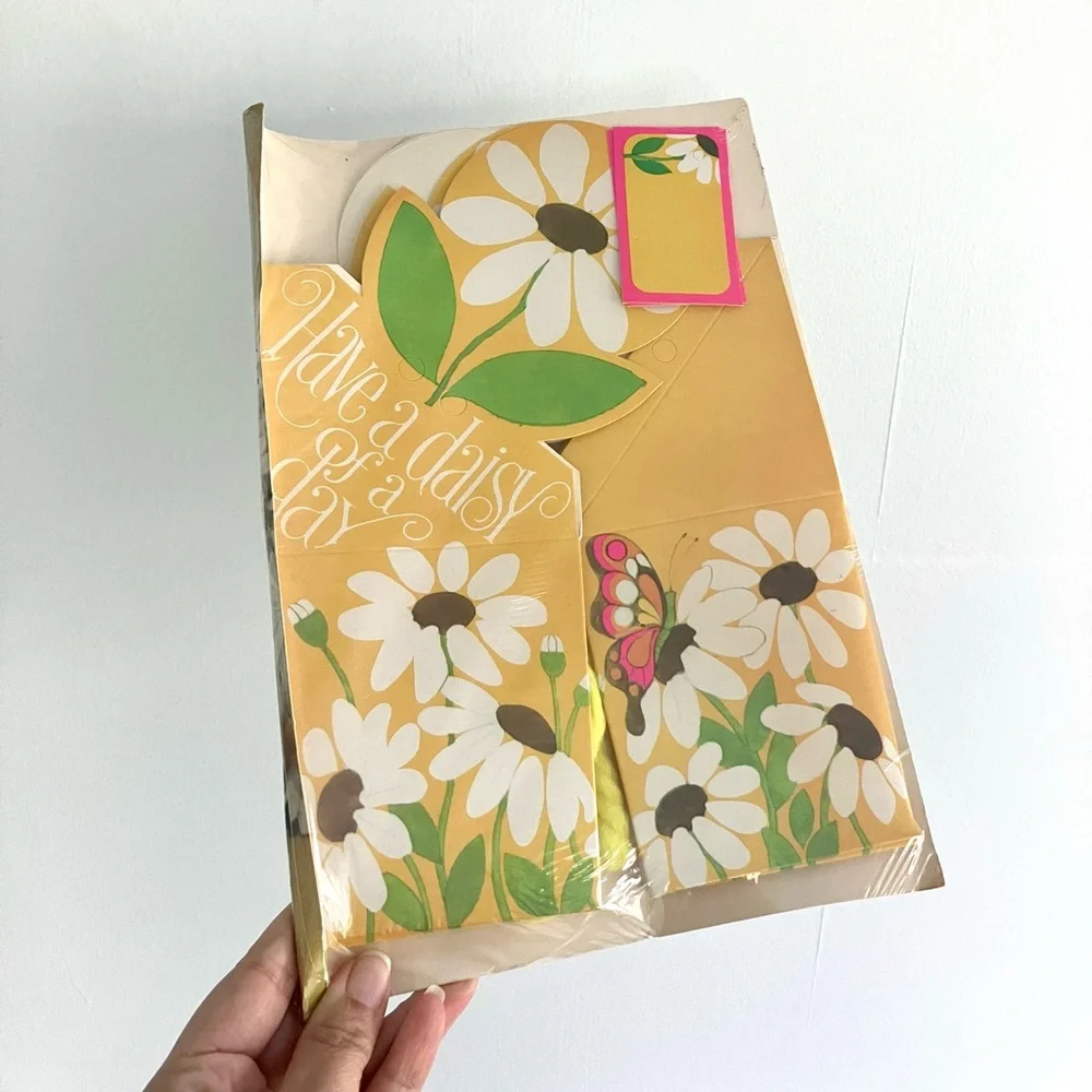 Vintage 60’s mod daisy flower gift box set of 2 deadstock NWT